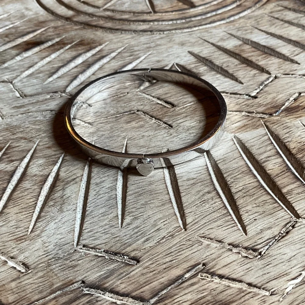 kate spade Silver-Tone Engraved Bangle Bracelet - Picture 4 of 6